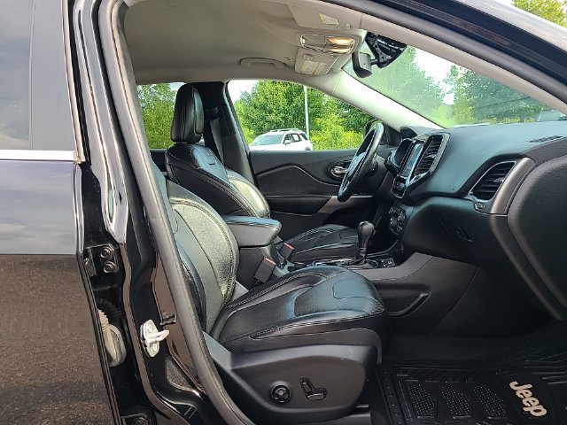 Used 2019 Jeep Cherokee Limited FWD image 27