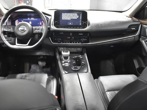 Certified 2023 Nissan Rogue Platinum w/ Platinum Premium Package image 13