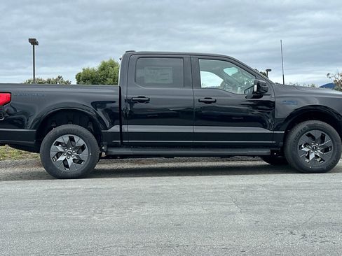 New 2025 Ford F150 Lightning Lariat image 6
