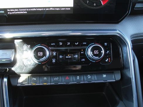 Used 2024 GMC Sierra 1500 Denali image 40