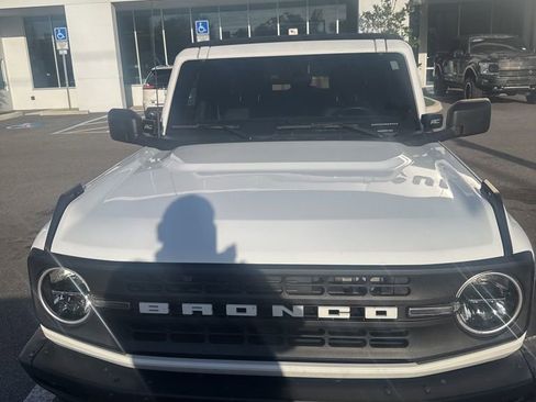 Used 2021 Ford Bronco Black Diamond image 5