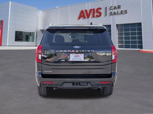 Used 2025 Ford Expedition Active image 7