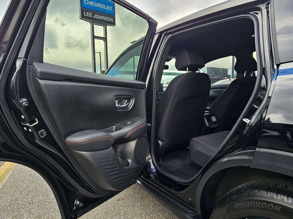 Used 2023 Honda HR-V Sport image 25