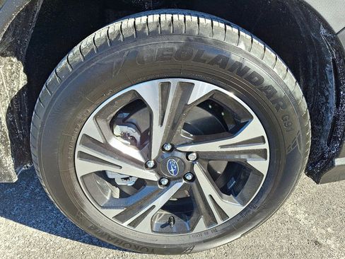 Certified 2024 Subaru Crosstrek 2.0i Premium image 9
