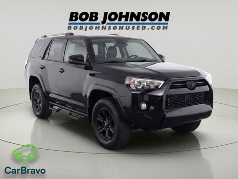 Used 2022 Toyota 4Runner SR5 Premium w/ Moonroof Package AWD/4WD image 1