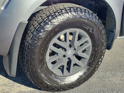 Used 2017 Nissan Frontier SV w/ SV Value Truck Package image 27