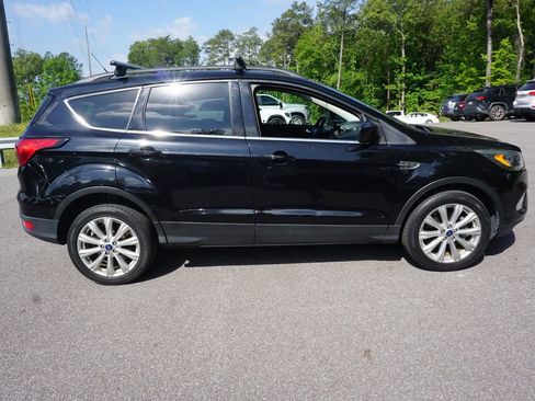 Used 2019 Ford Escape SEL image 22