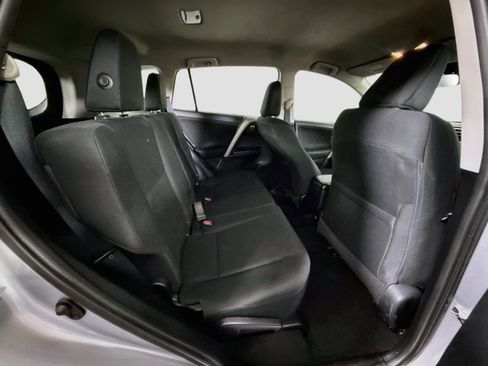 Used 2017 Toyota RAV4 LE FWD image 26