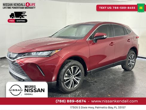 Used 2022 Toyota Venza LE image 6