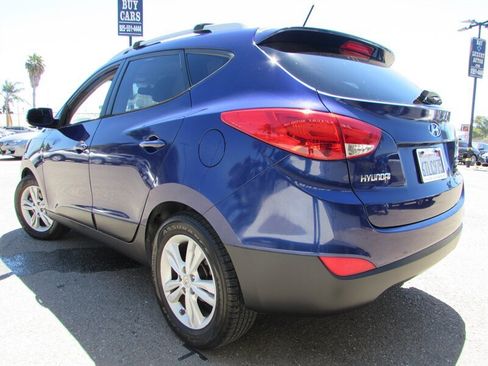 Used 2012 Hyundai Tucson GLS FWD image 5