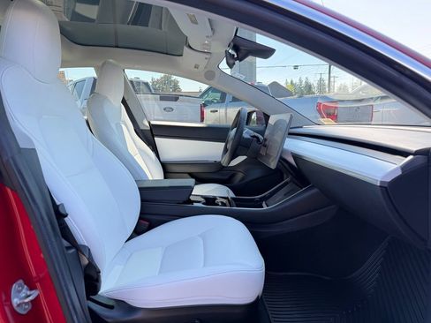 Used 2020 Tesla Model 3 Long Range AWD/4WD image 9