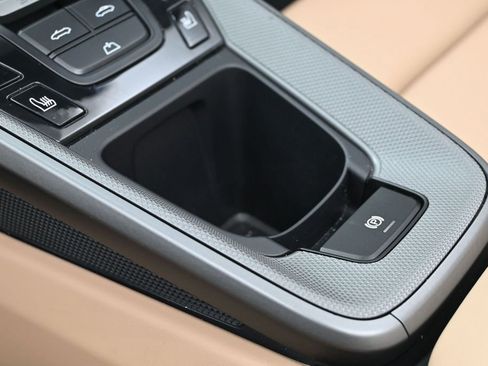 Certified 2024 Porsche 911 Carrera 4S AWD/4WD image 23