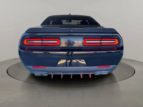 Used 2015 Dodge Challenger R/T Scat Pack w/ Scat Pack Appearance Package image 5