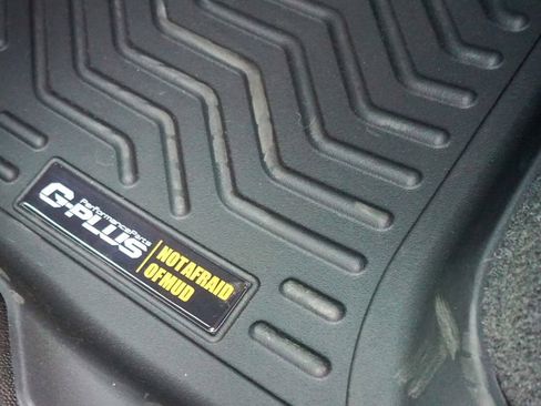 Used 2019 Chevrolet Colorado Z71 image 16