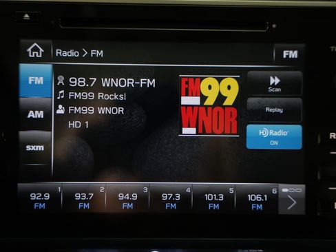 Used 2018 Subaru Outback 2.5i Touring image 22