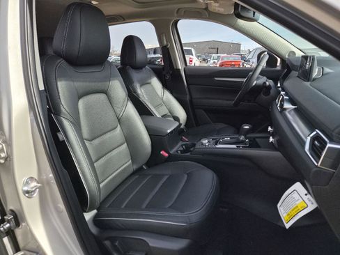 New 2025 MAZDA CX-5 AWD 2.5 S w/ Preferred Package image 15