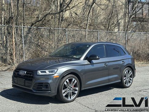 Used 2020 Audi SQ5 Prestige image 3