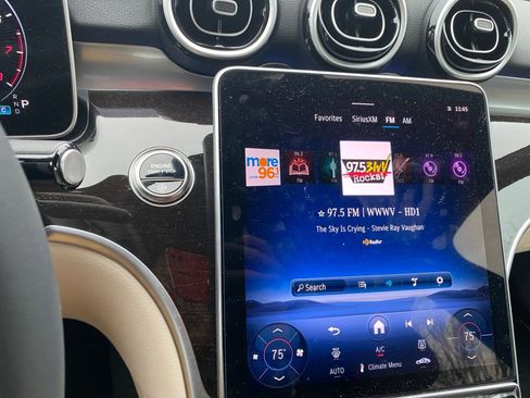 Certified 2025 Mercedes-Benz C 300 4MATIC Sedan image 20