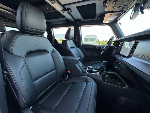 New 2025 Ford Bronco Badlands image 50