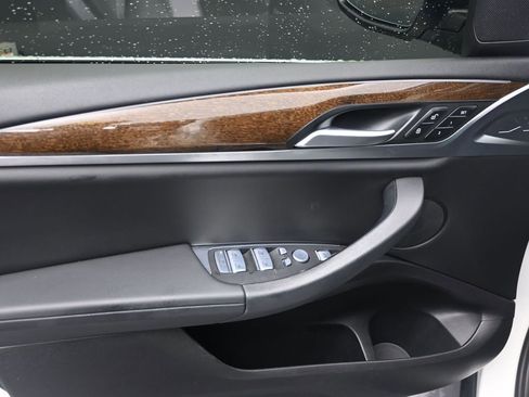 Used 2023 BMW X4 xDrive30i w/ Convenience Package image 5