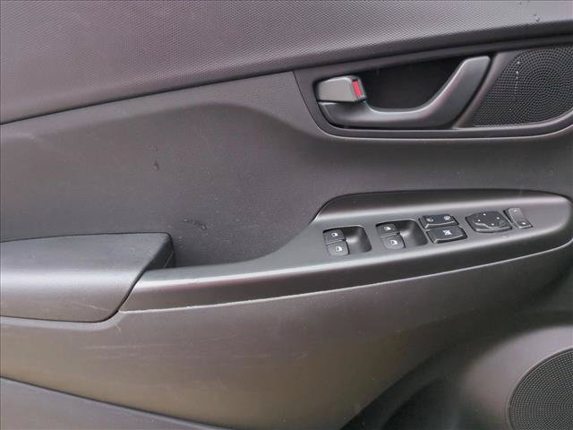 Used 2022 Hyundai Kona SEL FWD image 11