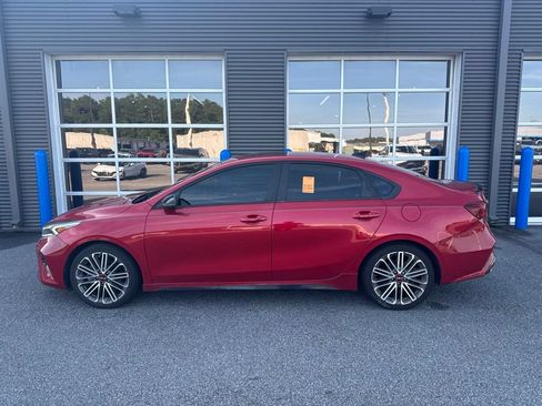 Used 2022 Kia Forte GT w/ GT2 Package FWD image 2