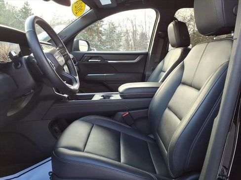 Used 2024 GMC Acadia Elevation image 14