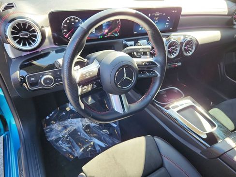 Used 2025 Mercedes-Benz CLA 250 4MATIC image 14