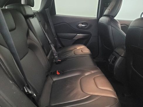 Used 2019 Jeep Cherokee Limited AWD/4WD image 19