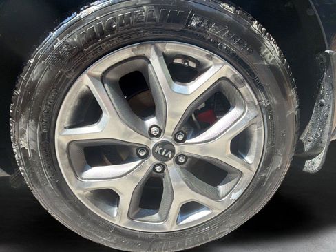 Used 2019 Kia Sorento SX w/ SX Touring Package FWD image 24
