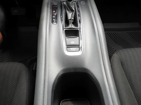 Used 2018 Honda HR-V LX image 37
