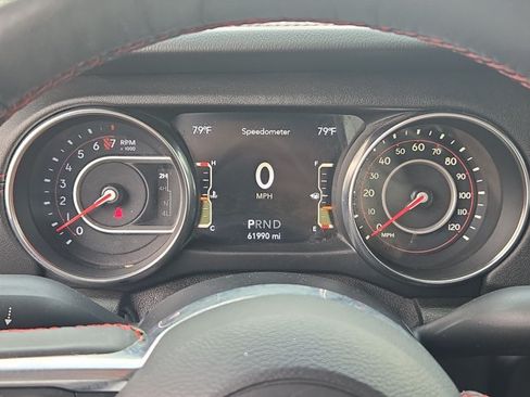 Used 2020 Jeep Gladiator Rubicon AWD/4WD image 10
