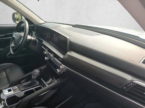 Used 2025 Kia Telluride S image 23