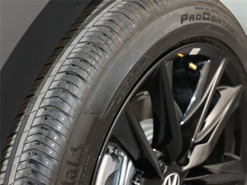 Certified 2025 Acura ADX A-Spec image 14