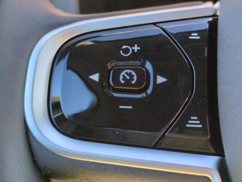 New 2026 Volvo XC60 B5 Plus w/ Protection Package Premier image 24