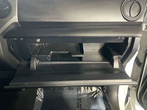 Used 2017 Toyota Tundra SR AWD/4WD image 30