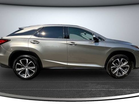 Used 2021 Lexus RX 350 FWD w/ Premium Package image 4