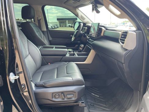 Used 2024 Toyota Tundra Limited w/ Power Package AWD/4WD image 38