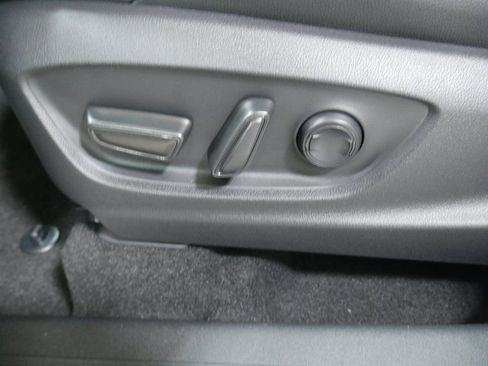 New 2024 Toyota bZ4X Limited image 16