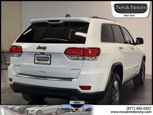 Used 2022 Jeep Grand Cherokee Limited image 11