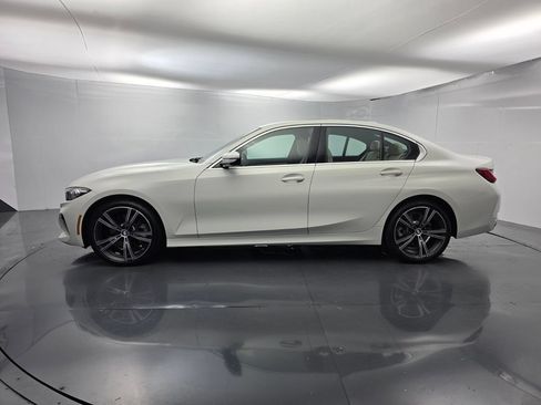 Used 2024 BMW 330i Sedan w/ Convenience Package RWD image 7