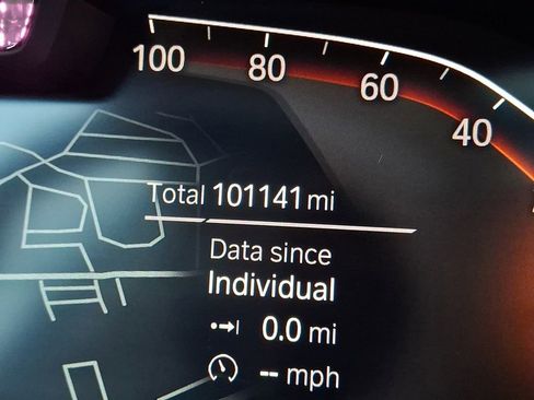 Used 2021 BMW X7 xDrive40i w/ Executive Package image 17