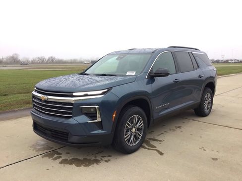 New 2026 Chevrolet Traverse LT image 10