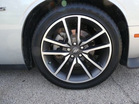 Used 2023 Dodge Challenger R/T RWD image 29