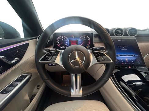 Used 2024 Mercedes-Benz GLC 300 4MATIC image 14