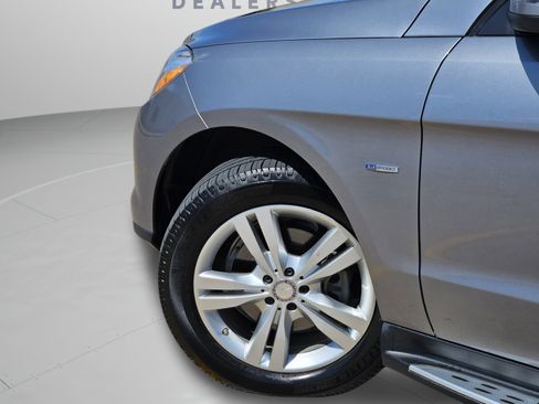 Used 2012 Mercedes-Benz ML 350 4MATIC image 24