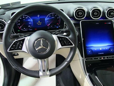 Certified 2025 Mercedes-Benz C 300 4MATIC Sedan image 20