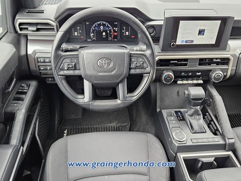 Used 2025 Toyota Tacoma SR5 image 12