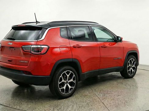 Used 2025 Jeep Compass Limited AWD/4WD image 9