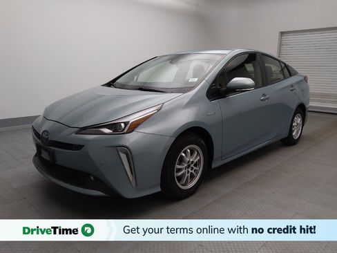 Used 2019 Toyota Prius LE AWD/4WD image 1